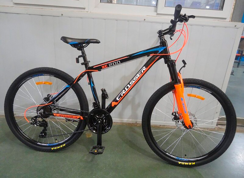 Фотография Велосипед Crosser Boy 26" 2021, размер М, черно-оранжевый
